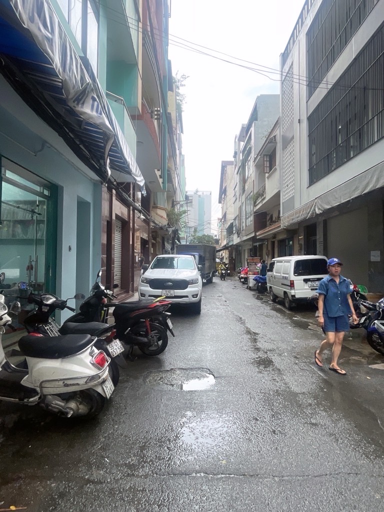 KHU VỰC KINH DOANH THUỐC TÂY - NGAY TRUNG TÂM QUẬN 10 - NGANG KHỦNG 7M – 63M2 – 4 TẦNG –