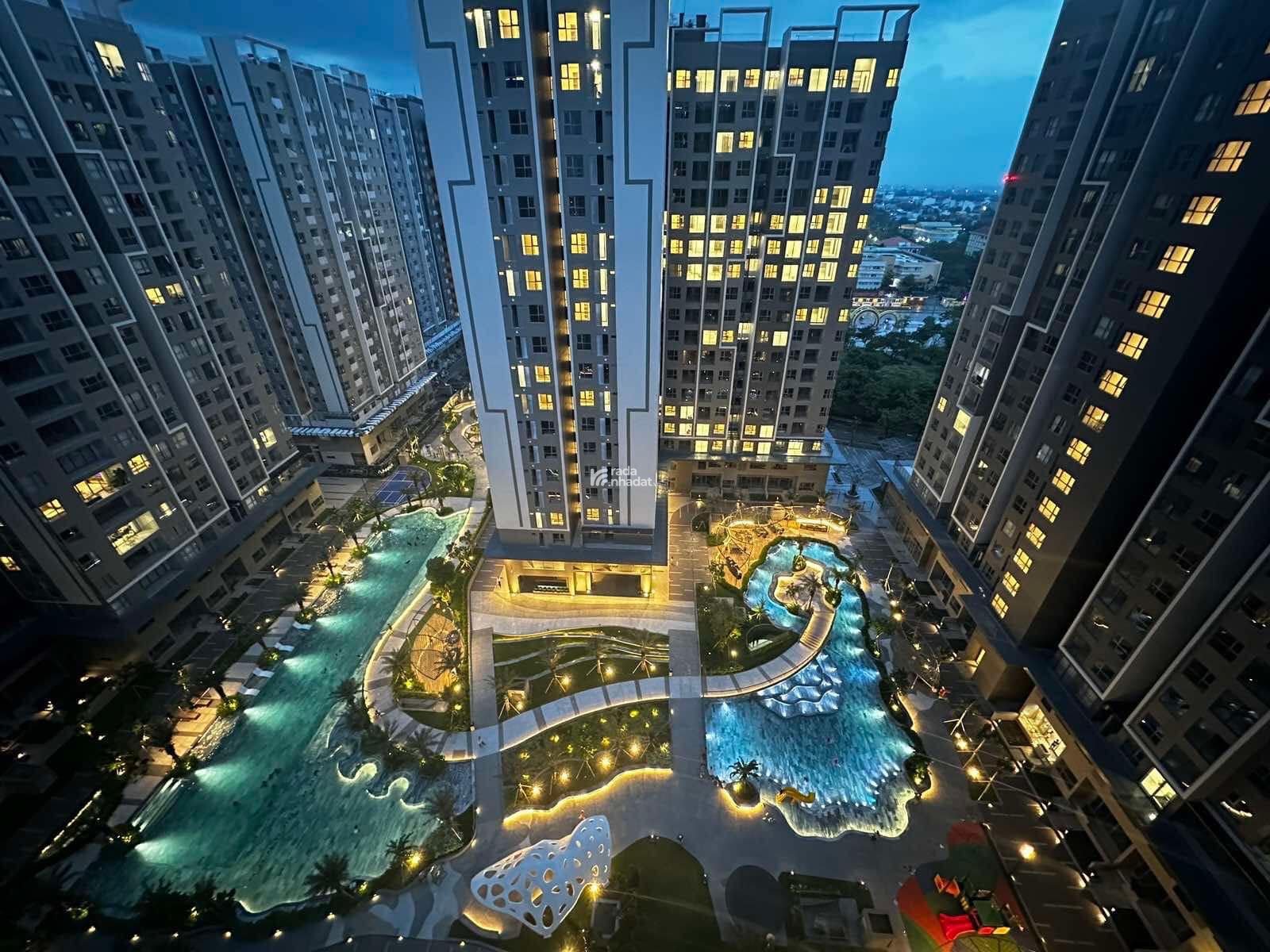 Cho thuê căn 2PN giá 8 tr view xịn, full nt cao cấp tại Bình Chánh