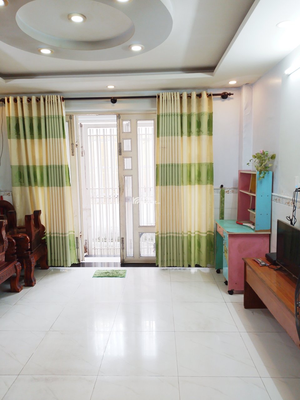 Cho thuê nhà 1 trệt 1 lầu 96 m2 full nội thất hẻm 766 QL13 gần ngã tư Bình Phước, Thủ Đức 