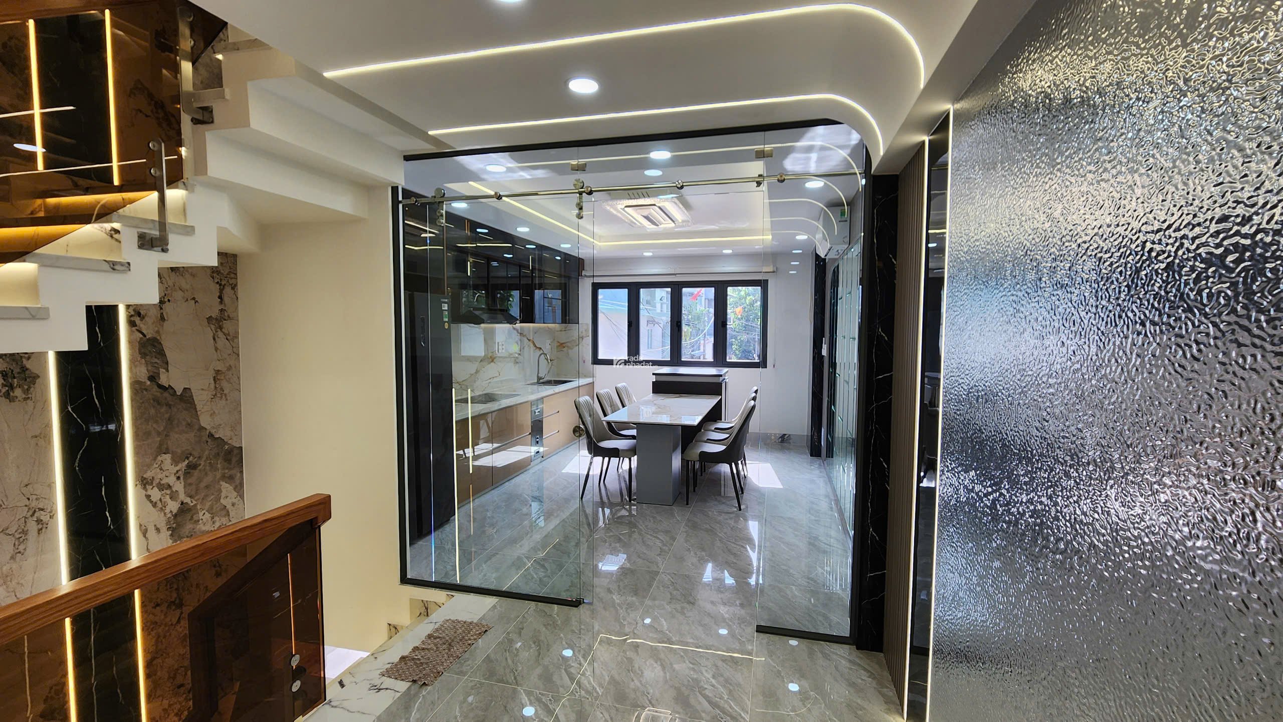 BÁN NHÀ 1 TRỆT 1 LỬNG 3 LẦU THẠNH XUÂN 25, QUẬN 12, KIẾN TRÚC HIỆN ĐẠI, GIÁ CHỈ 6,X TỶ