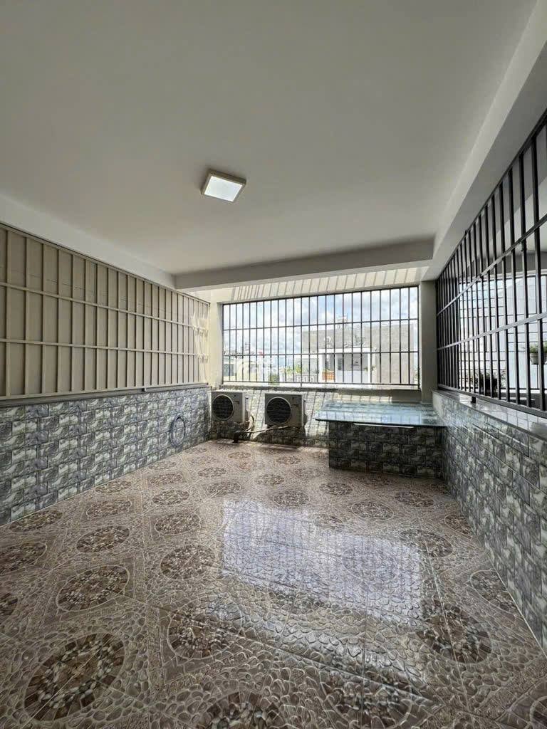 NHÀ 2 TẦNG BTCT - HẺM OTO NGỦ TRONG NHÀ - 45M2 - HOÀN CÔNG ĐỦ 