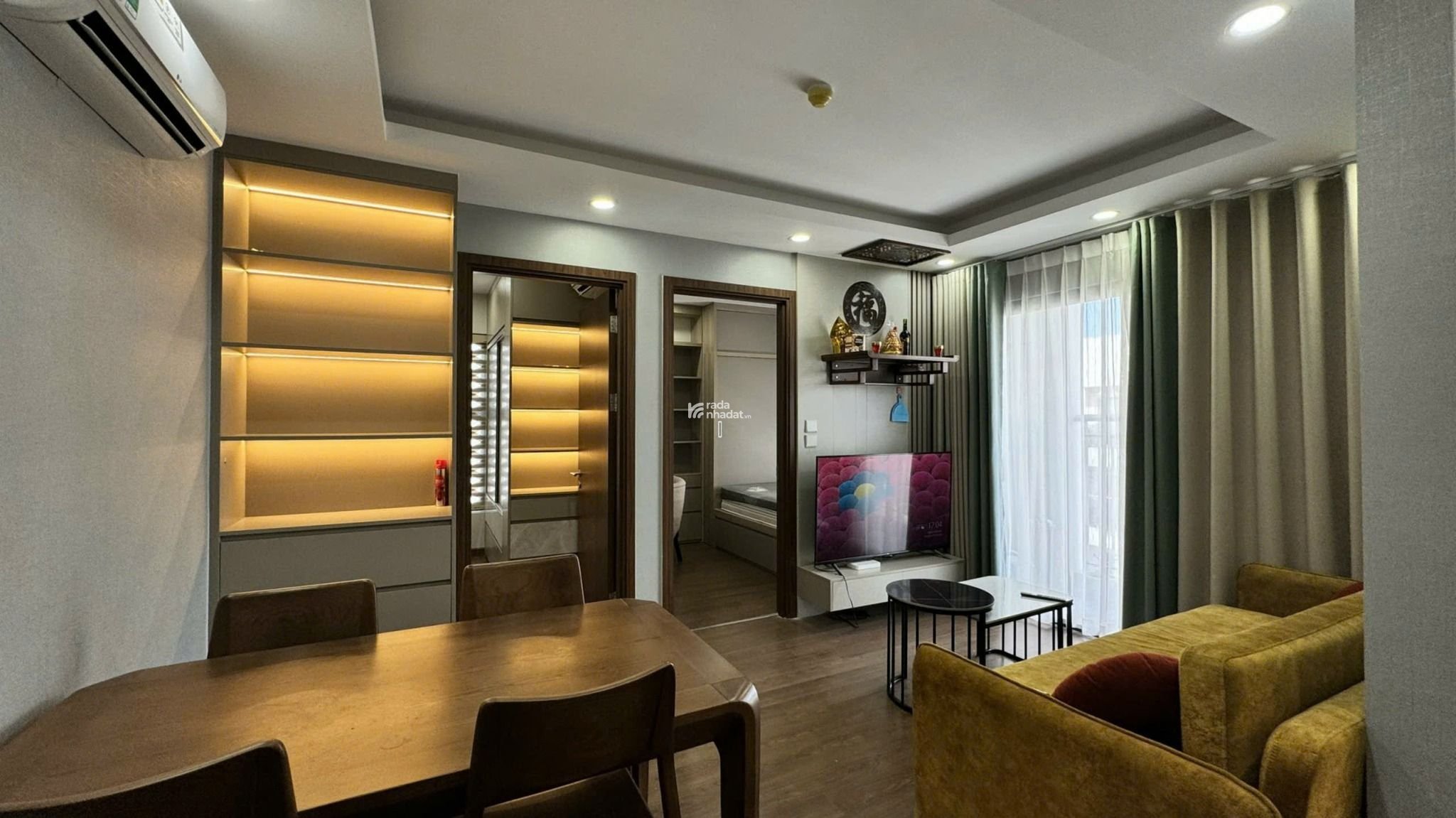 Chính chủ bán căn góc 3PN 2VS tòa CT1 Eco Green City diện tích 86m2 nhà full nội thất. Giá 5.5 tỷ