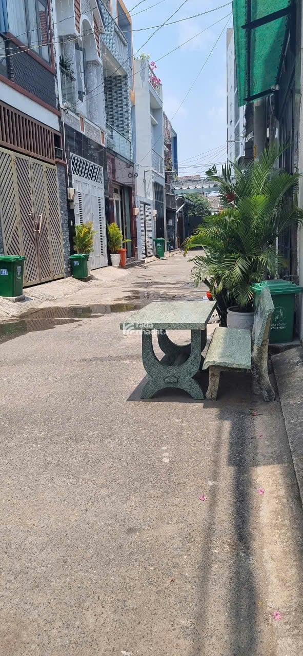  BÁN GẤP ĐẤT NỀN HẺM XE HƠI CHỈ 3.X TỶTL Đ. LÒ LU, Q9 CẠNH KHU CÔNG NGHỆ CAO