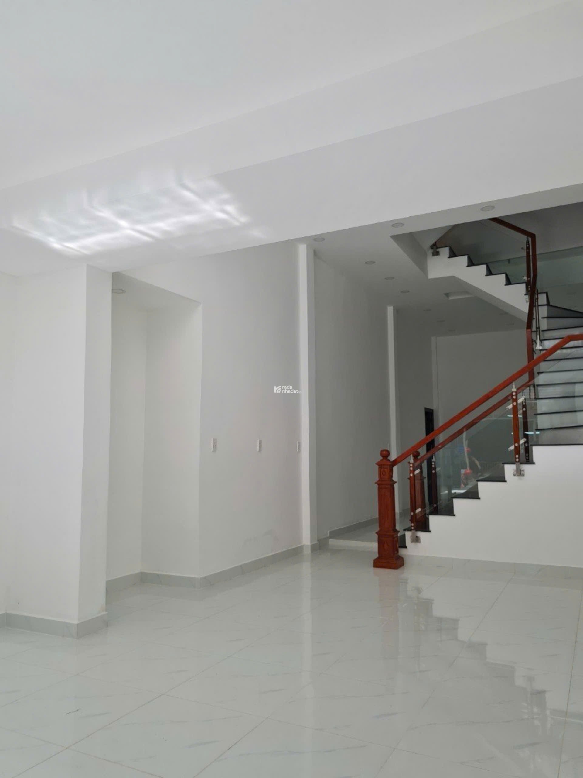 Bán nhà HXH đường Hòa Hảo Quận 10 dt( 4,6 x 13m) giá 11,5 tỷ