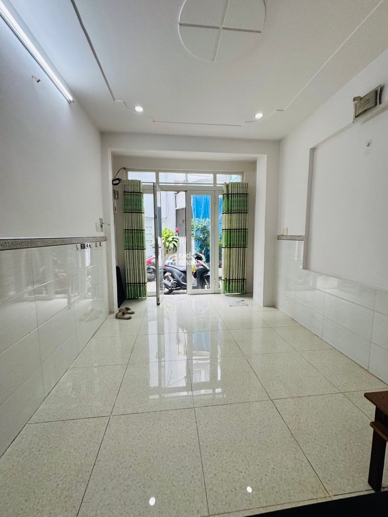 SÁT HẺM XE HƠI NGUYỄN BẶC, TÂN BÌNH, 26M2 CÓ KC Ở NGAY. GIẢM 350TR CHỈ 4T TL 