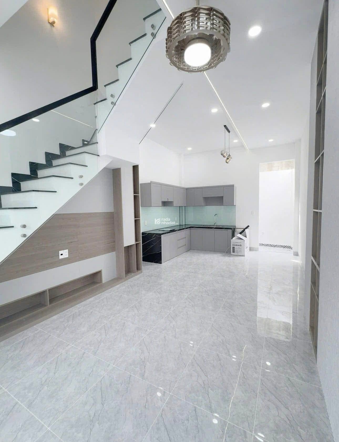 Hạ giá bán gấp nhà 3 PN , 2TỶ750 Trần Văn Thành P8 Q8 - Sổ hồng riêng