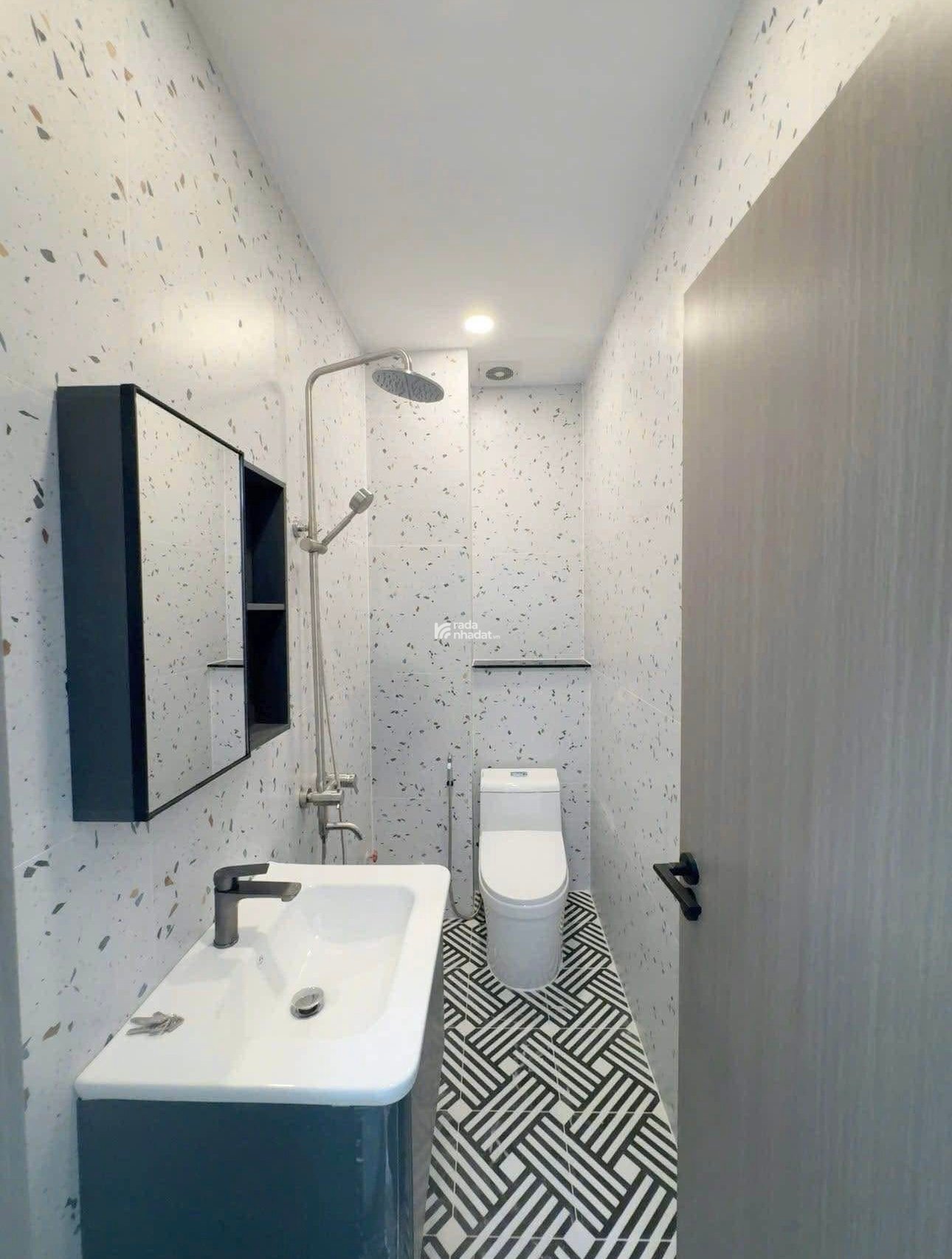 Hạ giá bán gấp nhà 3 PN , 2TỶ750 Trần Văn Thành P8 Q8 - Sổ hồng riêng