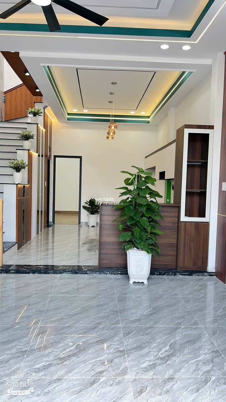 Chủ cần bán căng nhà mới 100% ở bến lức long luôn ạ 