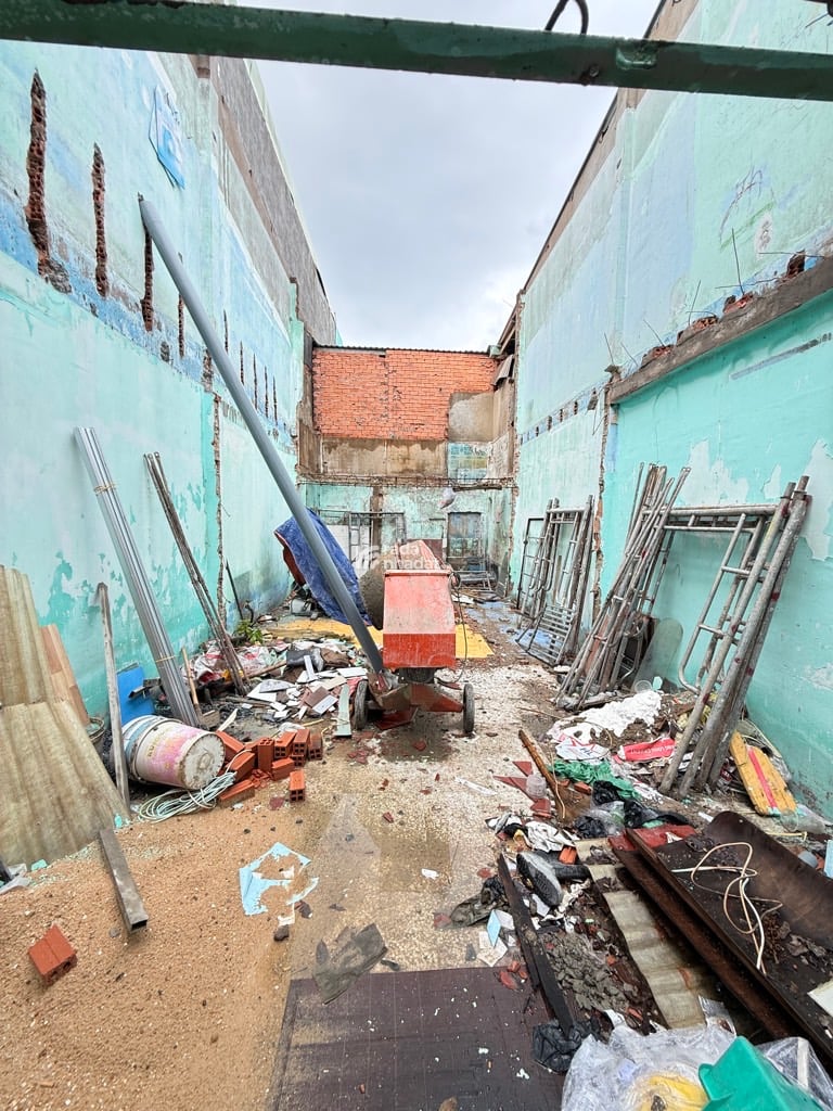 NGAY ĐẦM SEN, HẺM XE HƠI HÒA BÌNH, TÂN PHÚ, 41M2 HIẾM CÓ. GIẢM 450TR CHỈ CÒN 3.6T TL TỐT