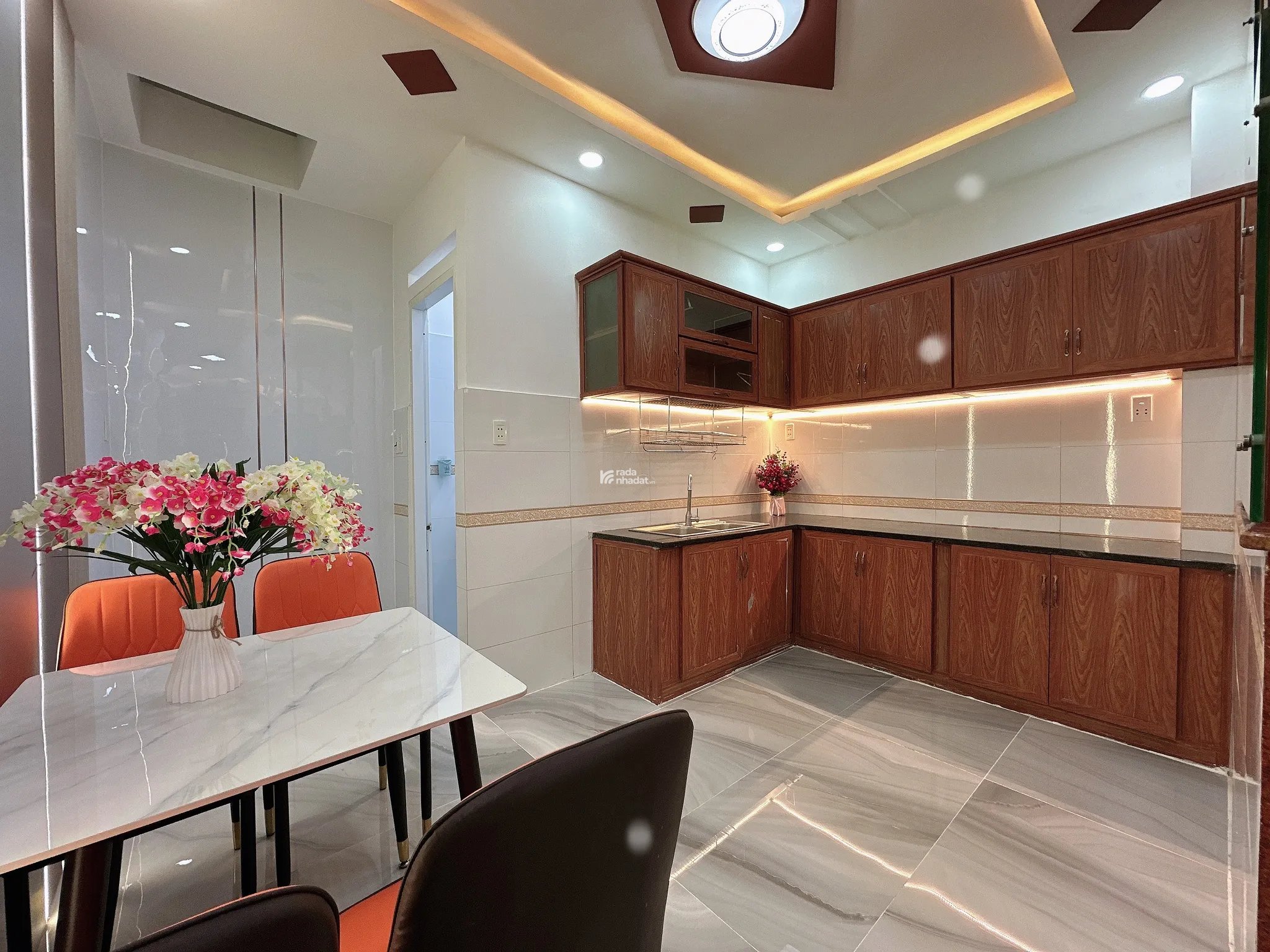 NHÀ XINH NGAY TRUNG TÂM VĂN HOÁ GÒ VẤP,HẺM XE HƠI ĐỖ CỬ , DIỆN TÍCH THỰC TẾ 44M2 - GIÁ 5.45 TỶ