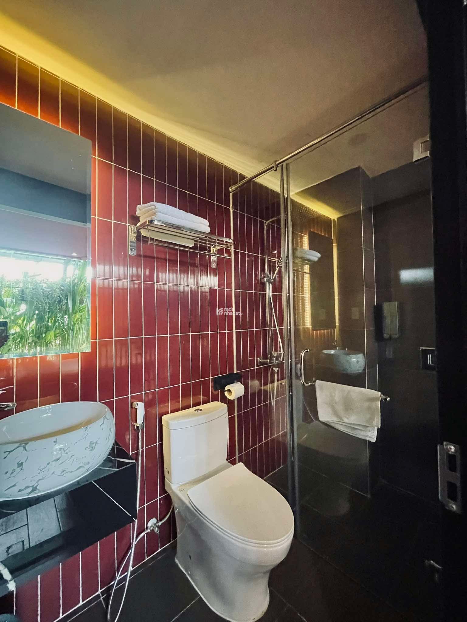 Bán Khách Sạn đường Bạch Đằng- Quận Tân Bình