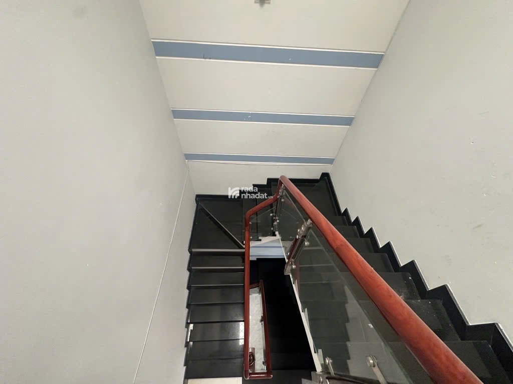 NHÀ ĐẸP HXH VÀO NHÀ SÁT MẶT TIỀN TRẦN THỊ HÈ - 65M2 - 3 TẦNG - 4PN - 5.5 TỶ TL