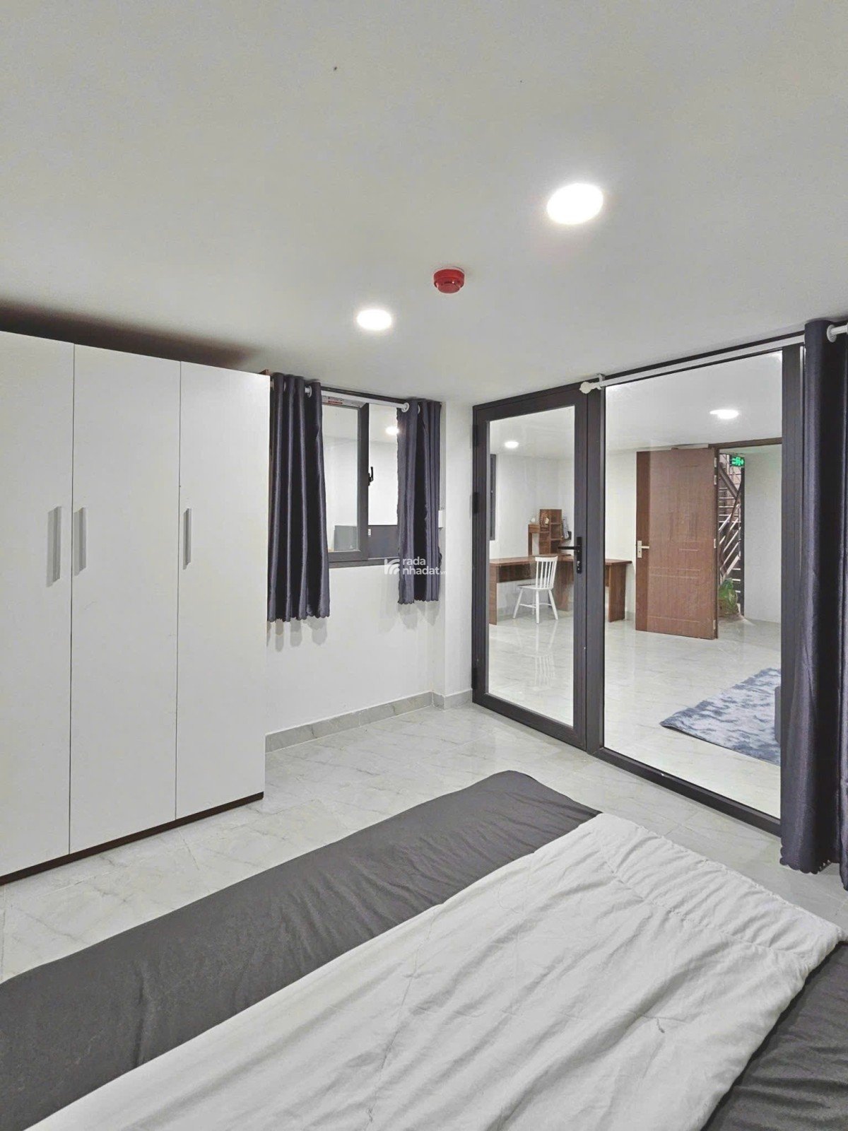 TOÀ CHDV CAO CẤP 218m2 43 CĂN - DÒNG TIỀN 300TR/THÁNG - TRUNG TÂM BÌNH THẠNH