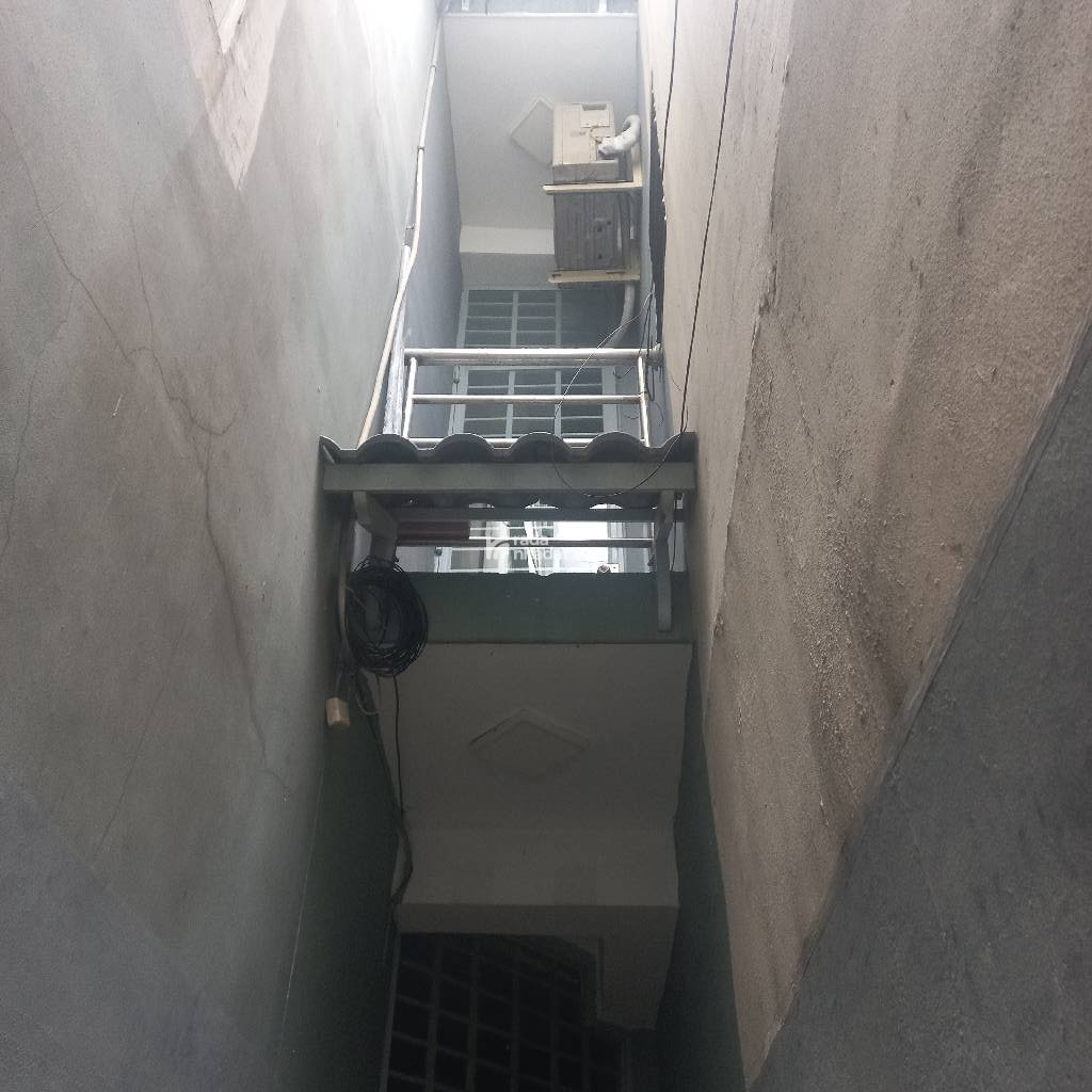 LÔ GÓC HẺM XE HƠI NGUYỄN BẶC, TÂN BÌNH, 50M2 CÓ KC Ở NGAY. GIẢM 350TR CHỈ CÒN 2.8T TL 
