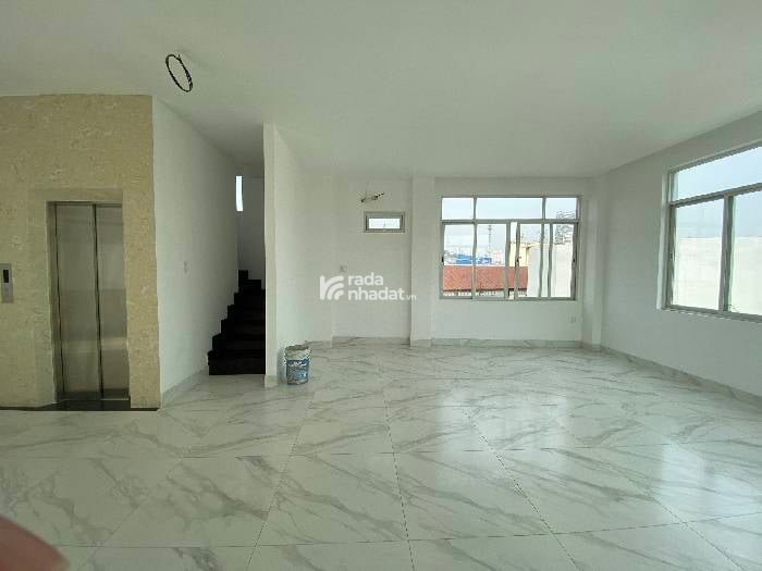 MẶT TIỀN KINH DOANH 5 TẦNG THANG MÁY GIÁ 33 TỶ THƯƠNG LƯỢNG.