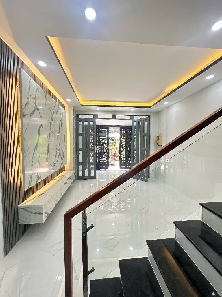 Nhà Khu VIP - Quận 8 - Âu Dương Lân -  43m2 - 3 tầng - 4 Phòng - Hiện Hữu - chỉ nhỉnh 6ty