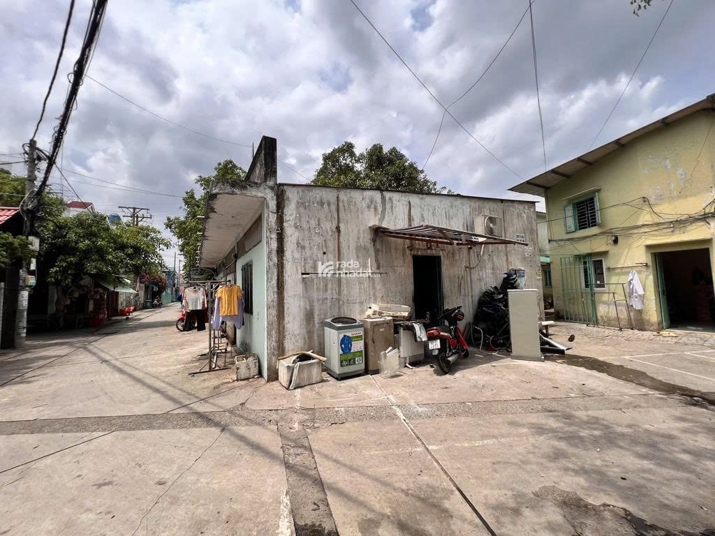 NHÀ CẤP 4 TÂN KỲ TÂN QUÝ 4.2x28M HẺM XE TẢI 9,5 TỶ