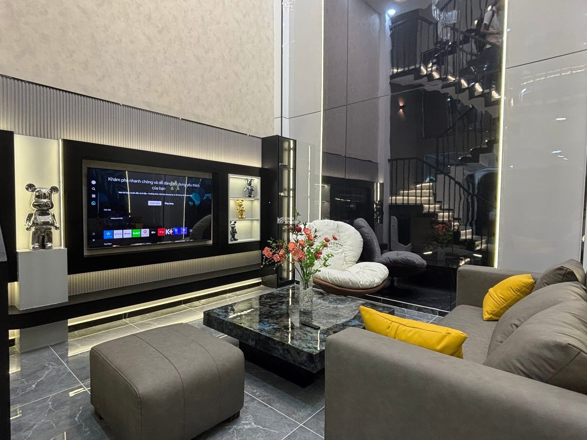 NHÀ MỚI HOÀN THIỆN - SÁT LOTTE NGUYỄN VĂN LƯỢNG - FULL NỘI THẤT - CHỈ 6.85 TỶ TL