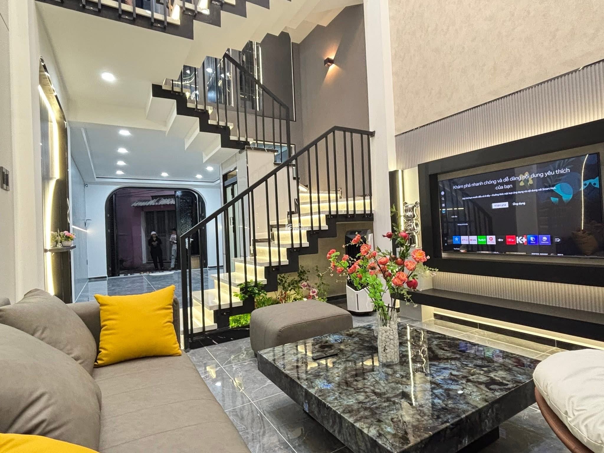 NHÀ MỚI HOÀN THIỆN - SÁT LOTTE NGUYỄN VĂN LƯỢNG - FULL NỘI THẤT - CHỈ 6.85 TỶ TL