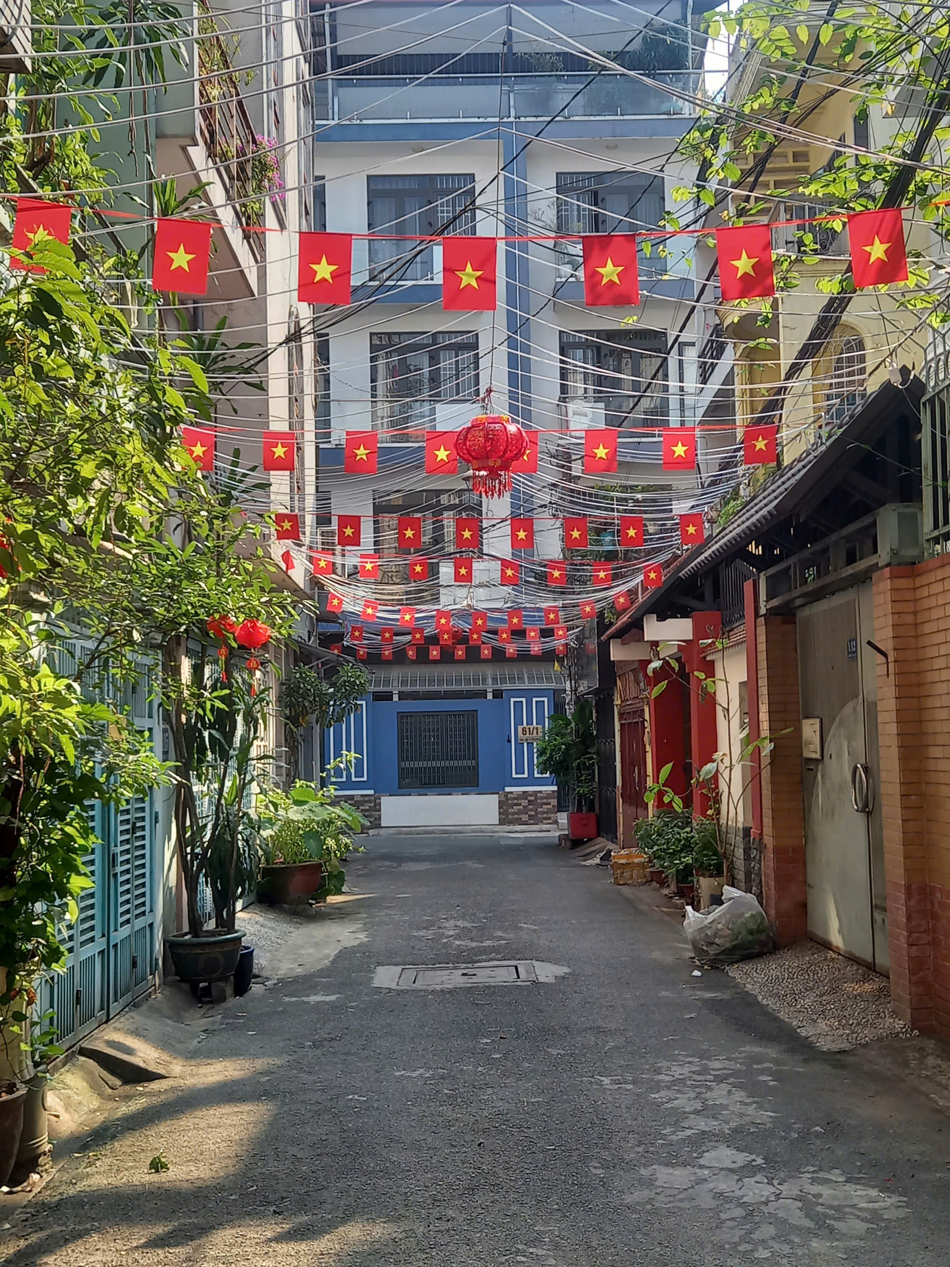 BÁN TÒA NHÀ CHDV KHU TÂN BÌNH ĐẤT 120M2 CÓ THANG MÁY 24 TỶ