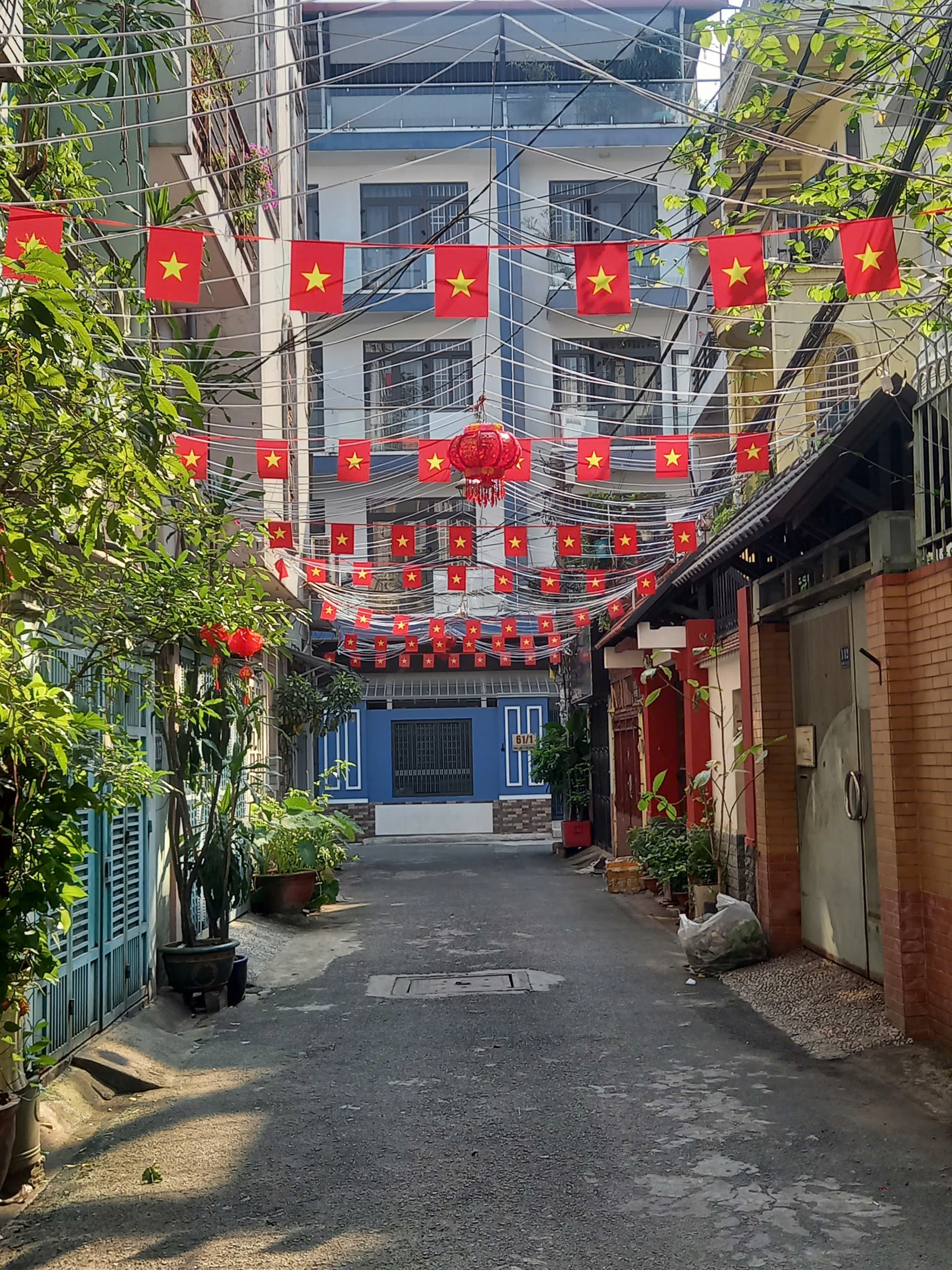 BÁN TÒA NHÀ CHDV KHU TÂN BÌNH ĐẤT 120M2 CÓ THANG MÁY 24 TỶ