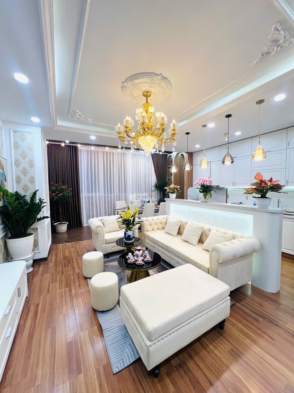 Chính chủ bán căn hộ 3 ngủ 120m2 tại C37 Bắc Hà Tố Hữu full nội thất, giá 6.5 tỷ, có slot oto