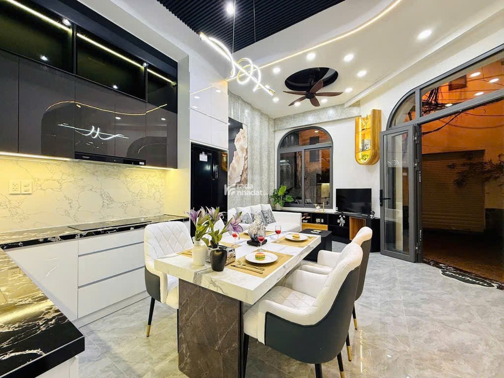 SIÊU PHẨM NHÀ MỚI VÀO Ở NGAY - THỐNG NHẤT - PHƯỜNG 15 - GÒ VẤP - 3 TẦNG - 32m2 - GIÁ CHÀO 5 TỶ 7