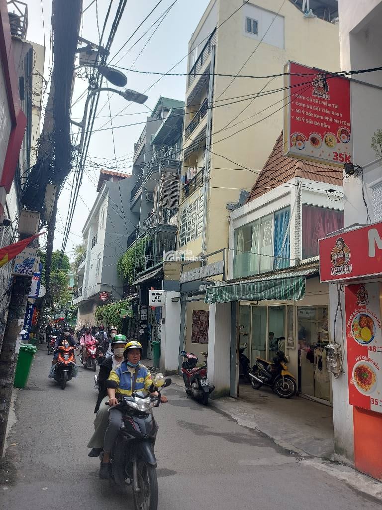 NGAY PEARL, HXH NGUYỄN GIA TRÍ, BÌNH THẠNH, 9M NGAG. CÓ KC DỄ CẢI TẠO MỚI. GIẢM 550TR CHỈ 32T TL 