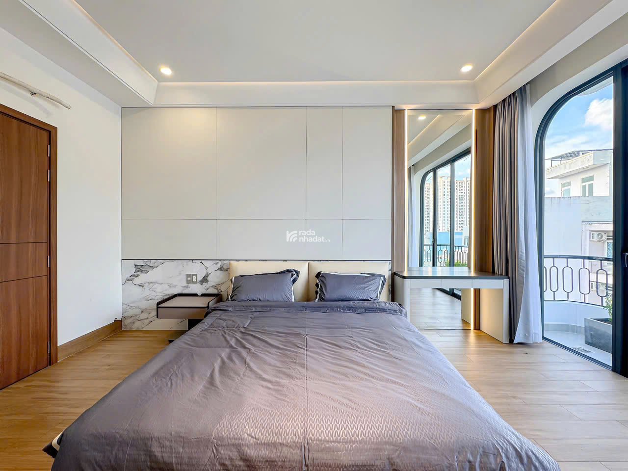 Bán nhà mặt tiền hẽm xe hơi 502 huỳnh tấn phát quận 7
