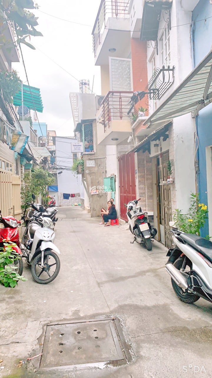 Bán nhà 2 mặt hẻm gần MT đường Phạm Thế Hiển P.Chánh Hưng Quận 8