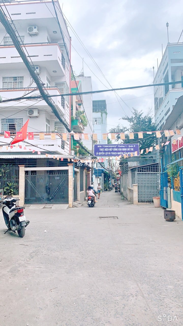 Bán nhà 2 mặt hẻm gần MT đường Phạm Thế Hiển P.Chánh Hưng Quận 8