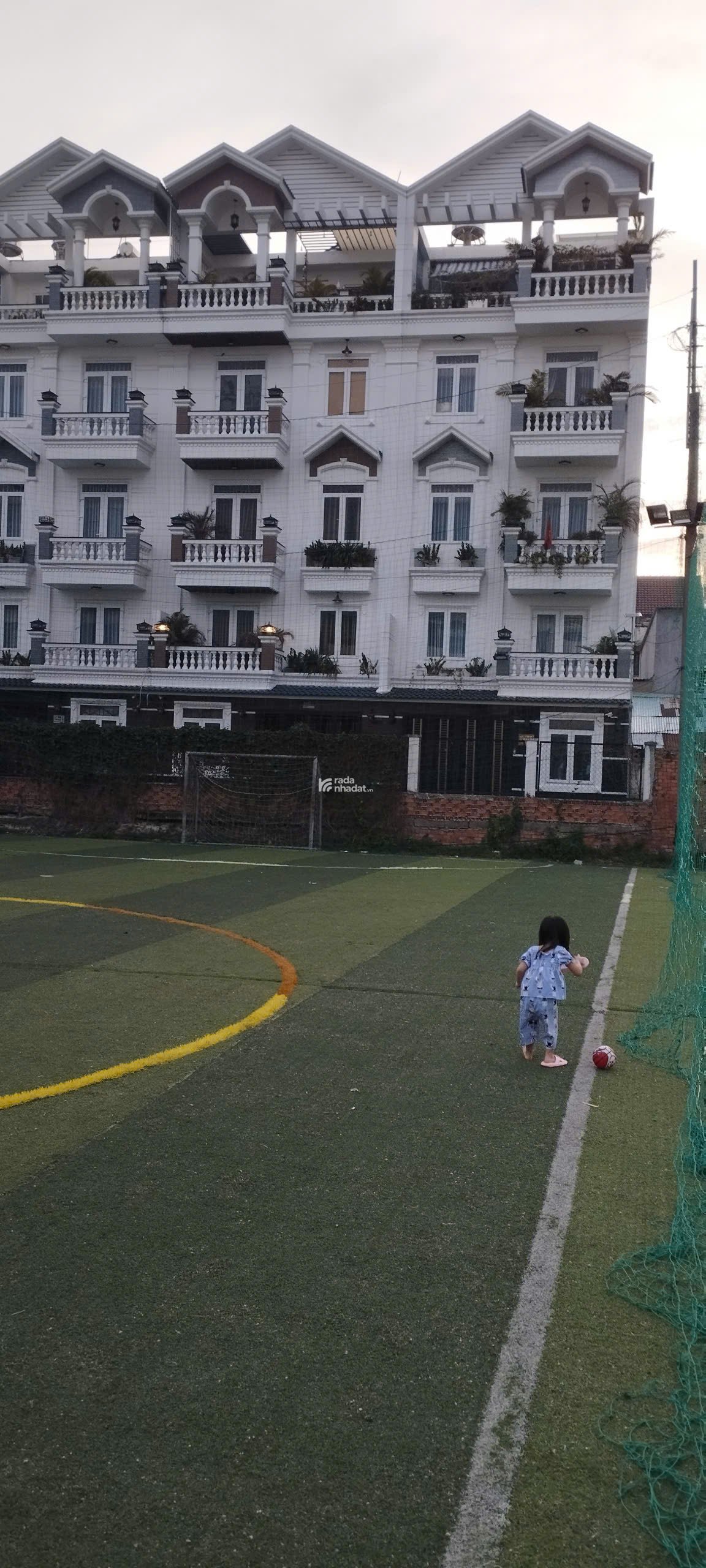 Cực hiếm Nhà 4 tầng siêu đẹp ngay sân banh Thạch Đà dọn vào ở ngay