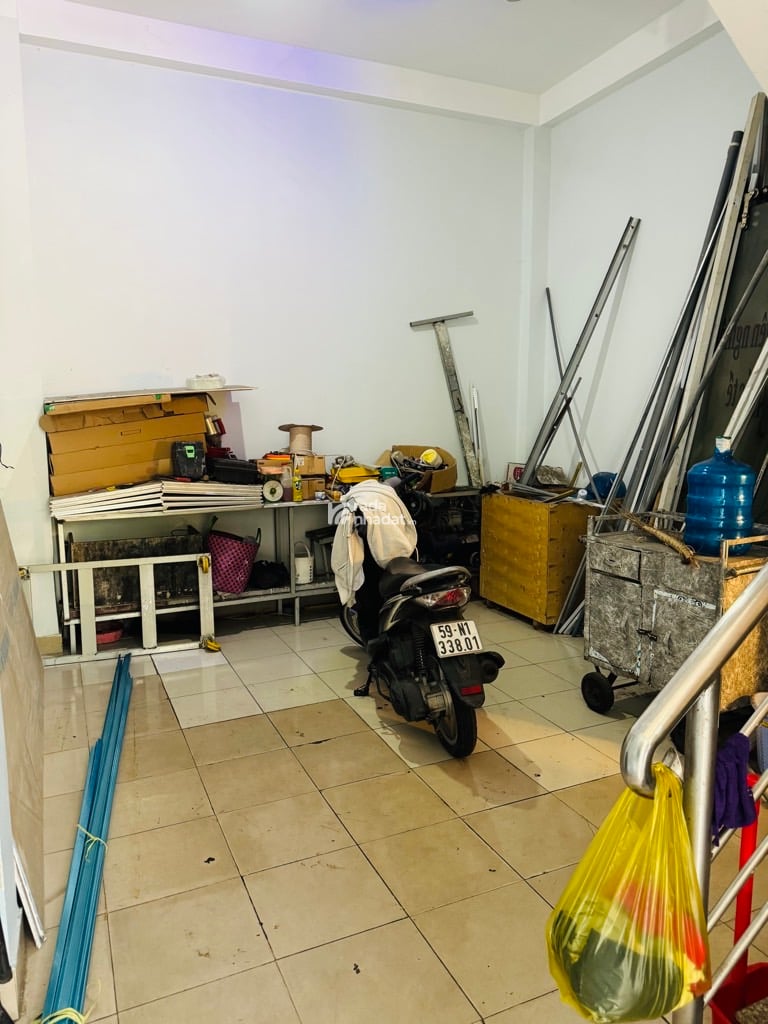 NGAY ĐẦM SEN, HẺM XE HƠI TÔ HIỆU, TÂN PHÚ, 36M2 HIẾM CÓ. GIẢM 450TR CHỈ CÒN 11T TL TỐT