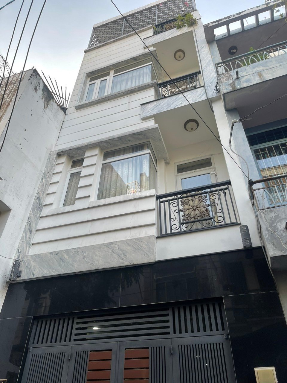 Bán nhà Hẻm Xe Hơi 8m Sư Vạn Hạnh, P.9 Q.5, DT: 4x23m 3 lầu, giá: 22 tỷ TL