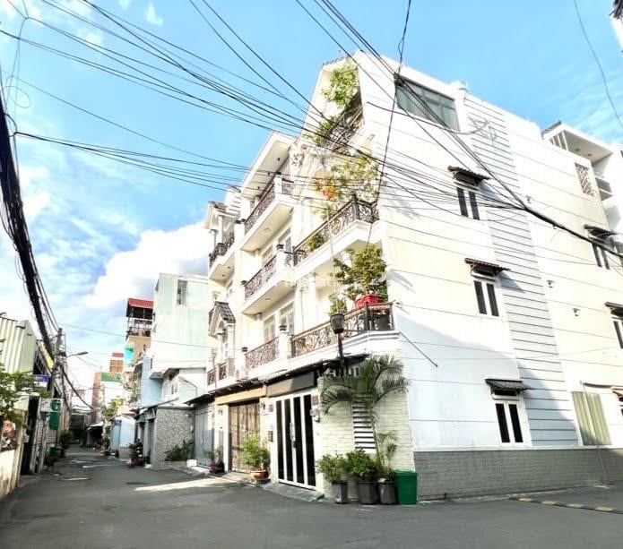 Bán nhà hẻm xe hơi, ô tô vào nhà Quang Trung, P8, Gò Vấp, 5Pn, 82M2 , 8.2 tỷ TL  