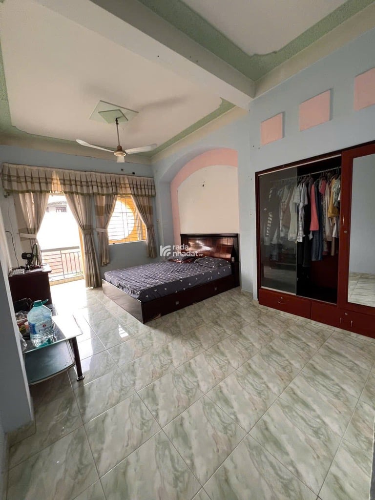 Trung tâm quận Tân Phú di.ra nhà ga T3 sân bay Tân Sơn Nhất 15 phút đi chuyển,...