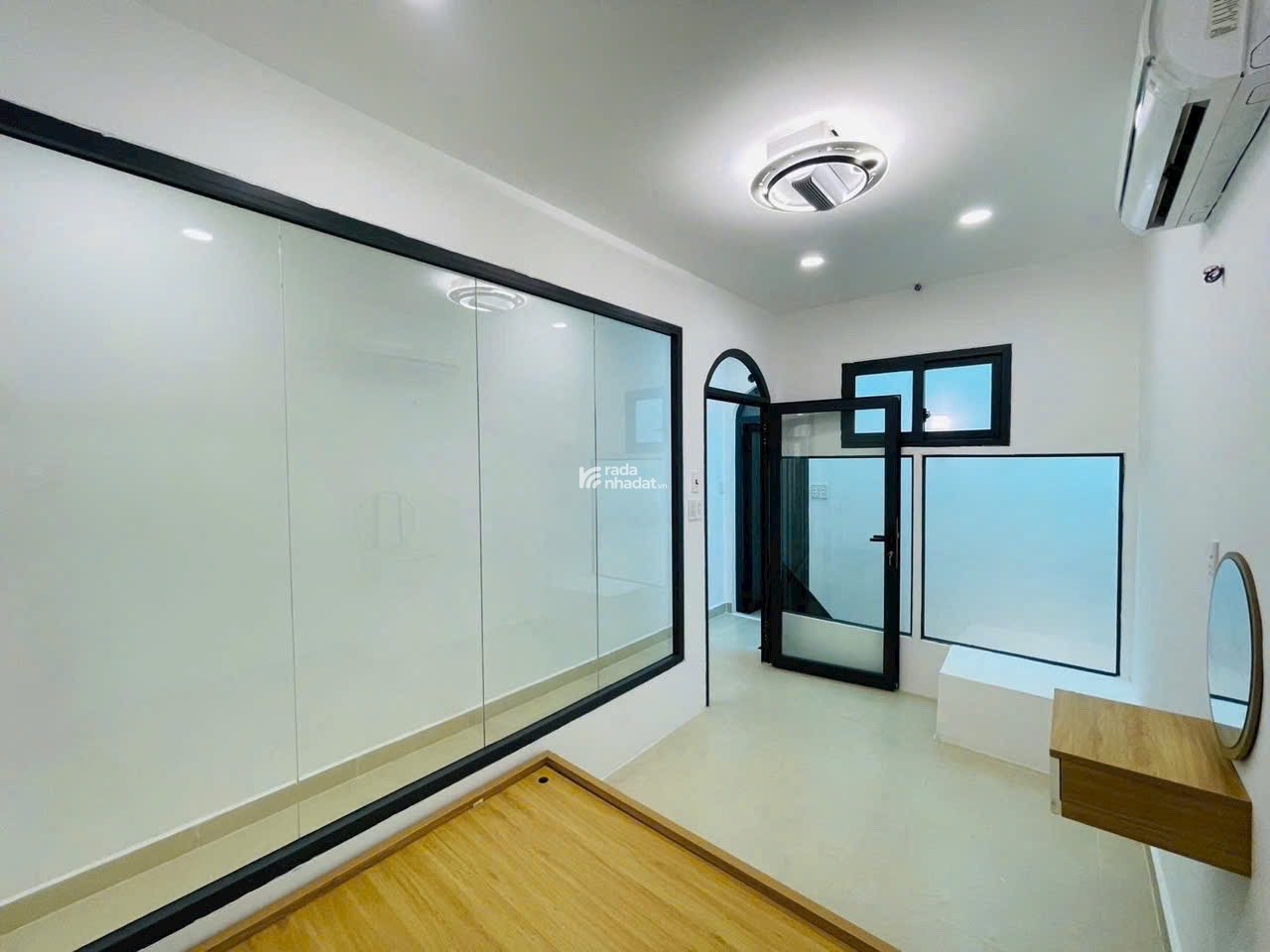 Nhà Đẹp Võ Văn Kiệt Quận 1- 2 Tầng - Full Nội Thất - Chỉ 5.18 Tỷ