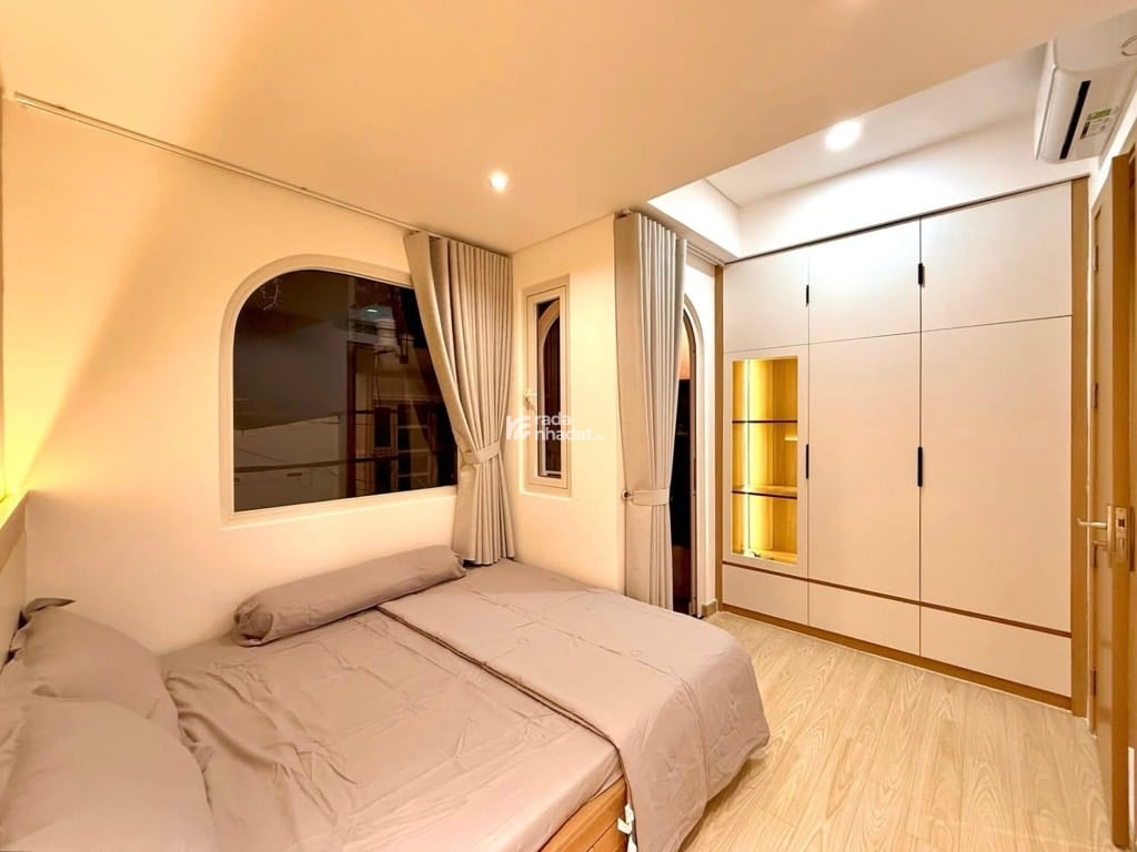 HXH NGUYỄN KHUYẾN, BÌNH THẠNH, 3 TẦNG CÓ KC Ở NGAY. GIẢM 350TR CHỈ 4.7T 