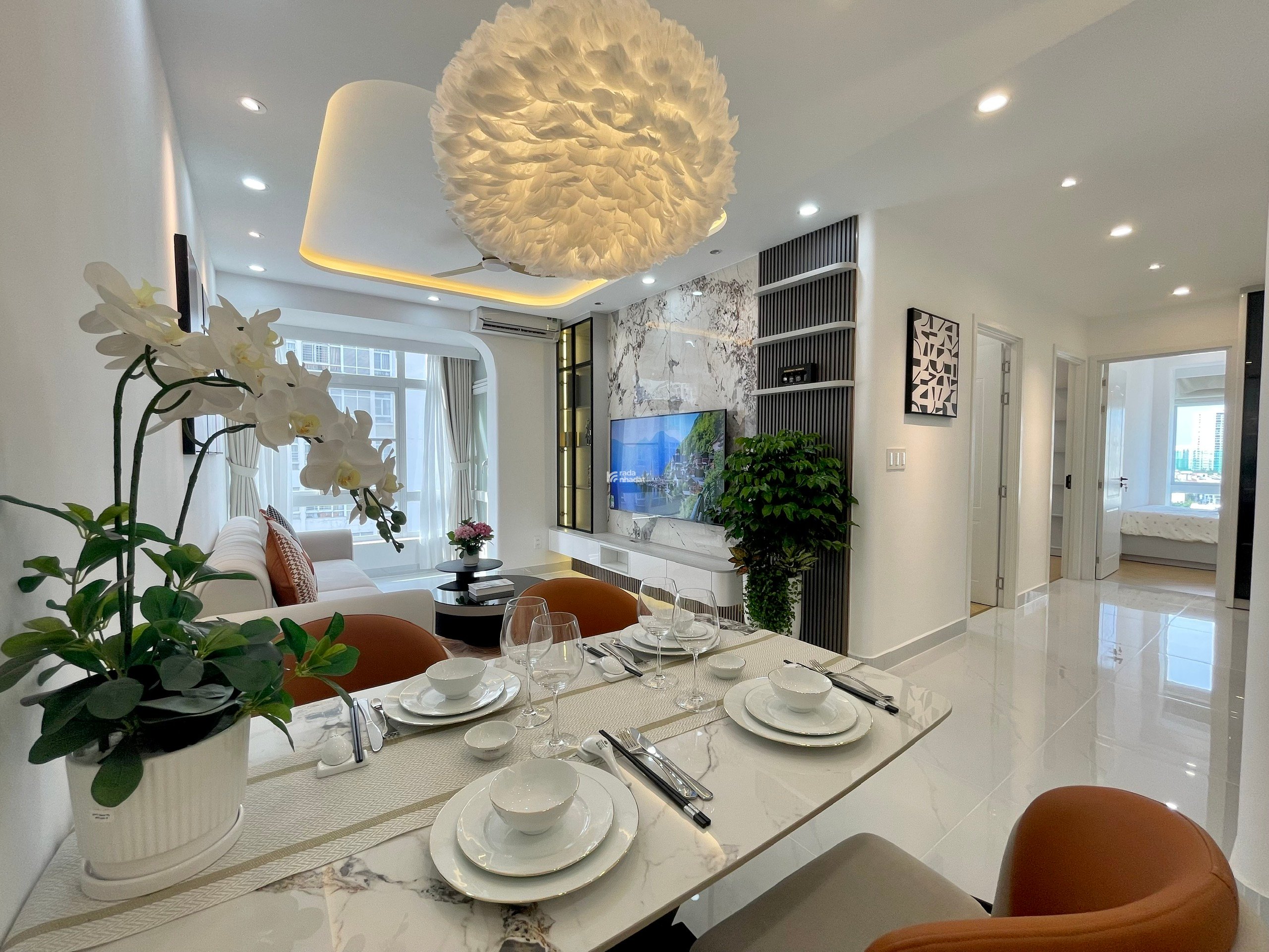 Cần bán nhanh căn hộ sky garden 3, PMH, Q7, DT 72m2 căn góc, 3PN nhà mới đẹp, giá chỉ 6,1 tỷ 