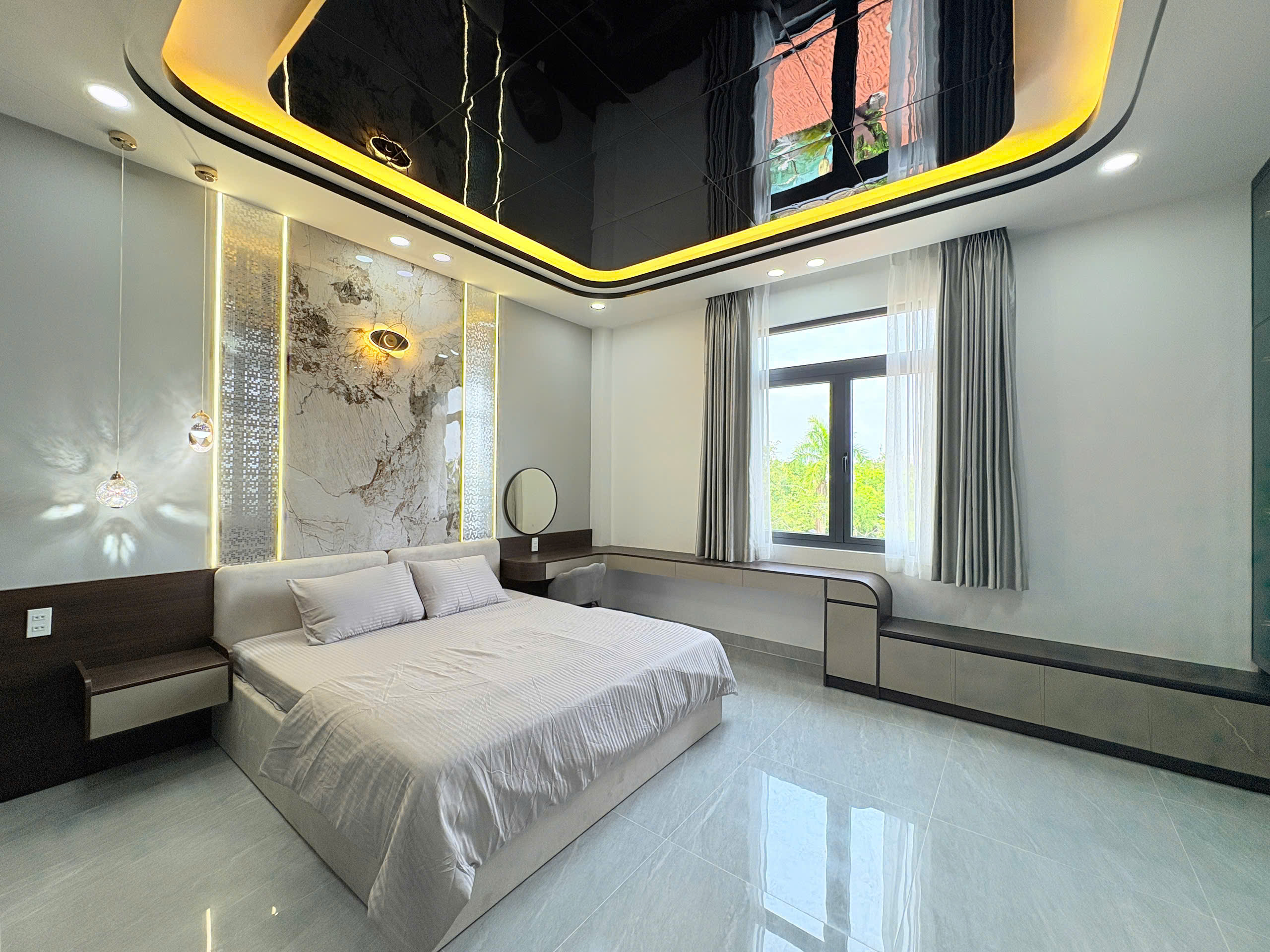 SIÊU PHẨM NHÀ CÓ THANG MÁY NỘI THẤT CAO CẤP THỊ TRẤN NHÀ BÈ