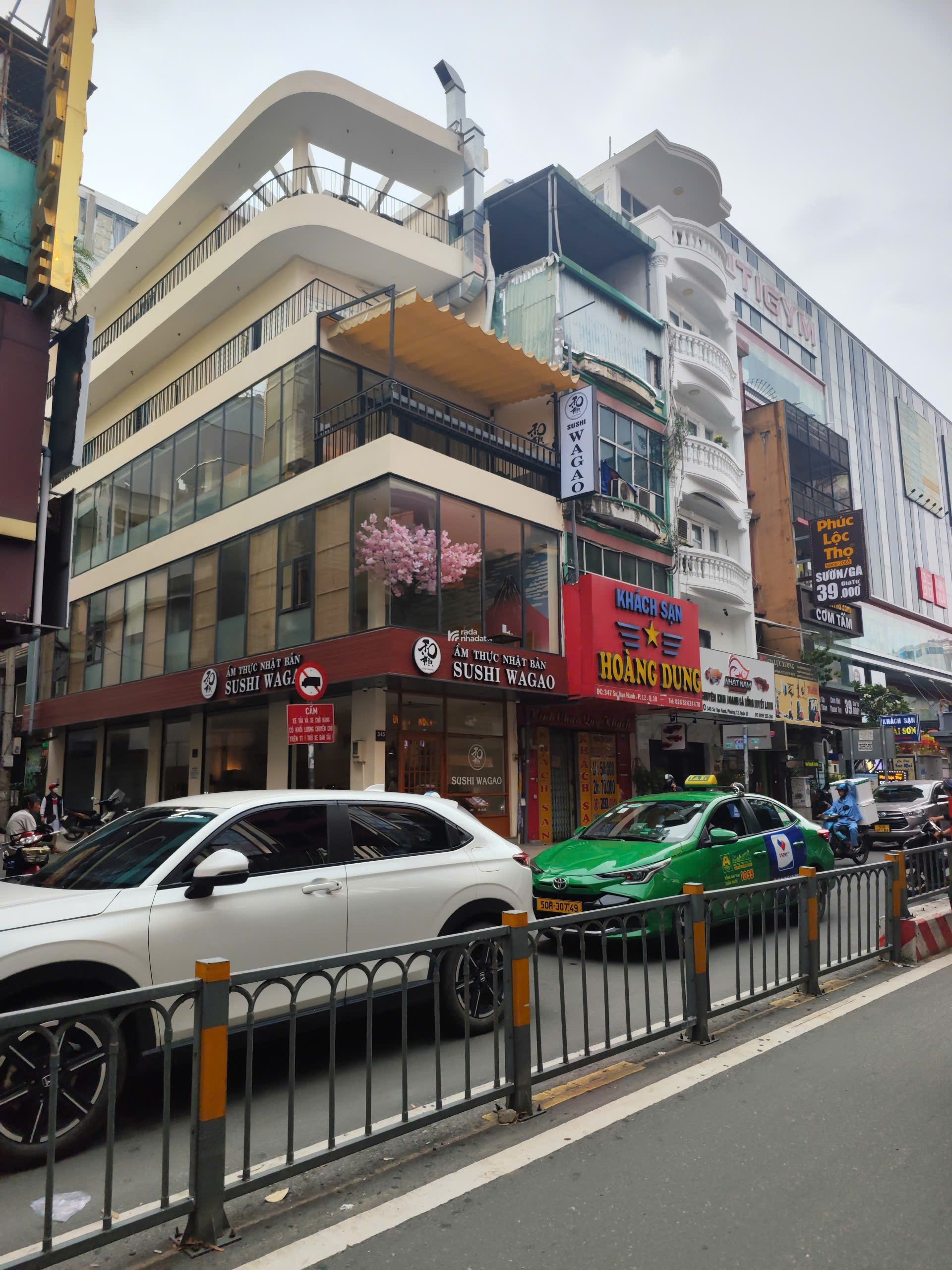 Bán nhà Mặt tiền Sư Vạn Hạnh Mall - 4.5 x 16 vuông vức - 4 tầng sổ đẹp