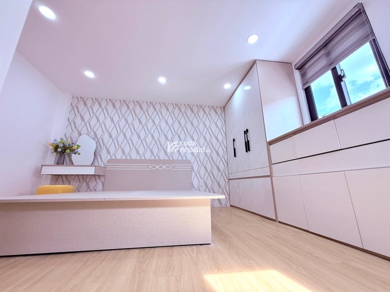 Bán Nhà Thích Quảng Đức nhỏ xinh, full nội thất chỉ 4.4 tỷ TL, Ở ngay.