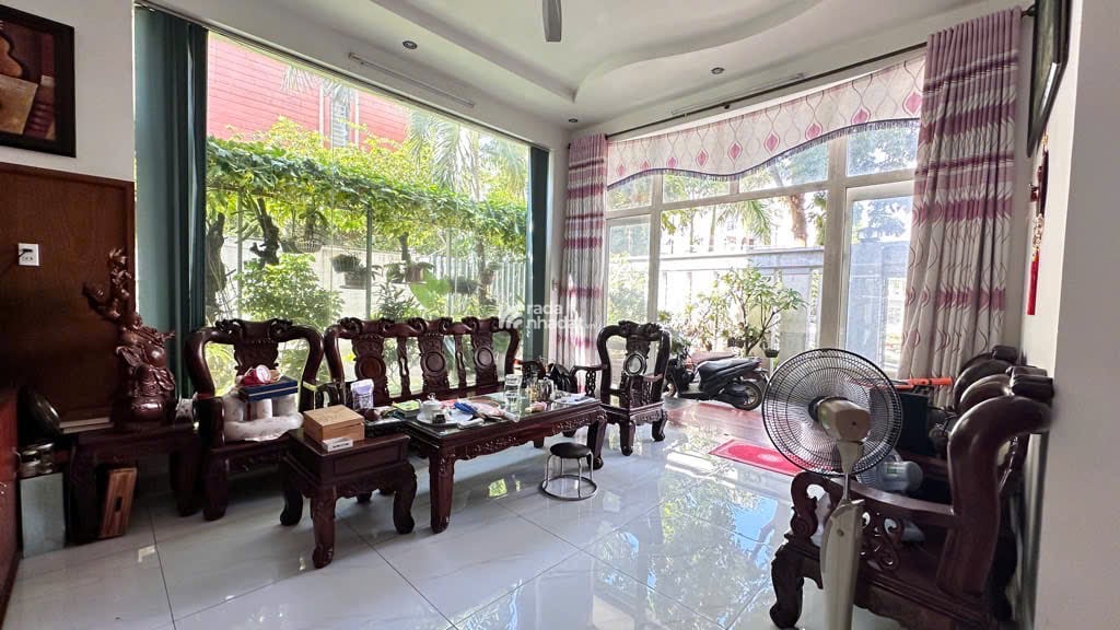 BÁN  BIỆT THỰ 4 TẦNG ĐIỆN TÍCH  240M2 KHU DÂN CƯ PHÚ NHUẬN P THỚI AN QUẬN 12 