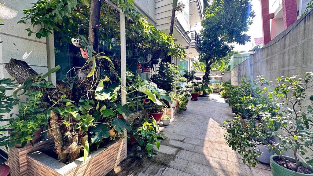 BÁN  BIỆT THỰ 4 TẦNG ĐIỆN TÍCH  240M2 KHU DÂN CƯ PHÚ NHUẬN P THỚI AN QUẬN 12 