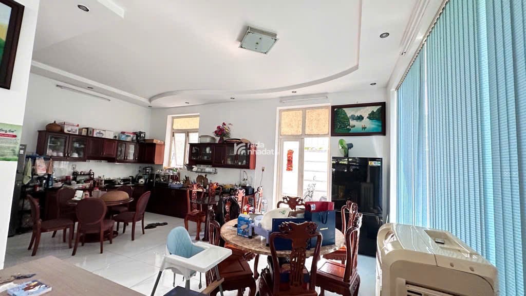 BÁN  BIỆT THỰ 4 TẦNG ĐIỆN TÍCH  240M2 KHU DÂN CƯ PHÚ NHUẬN P THỚI AN QUẬN 12 