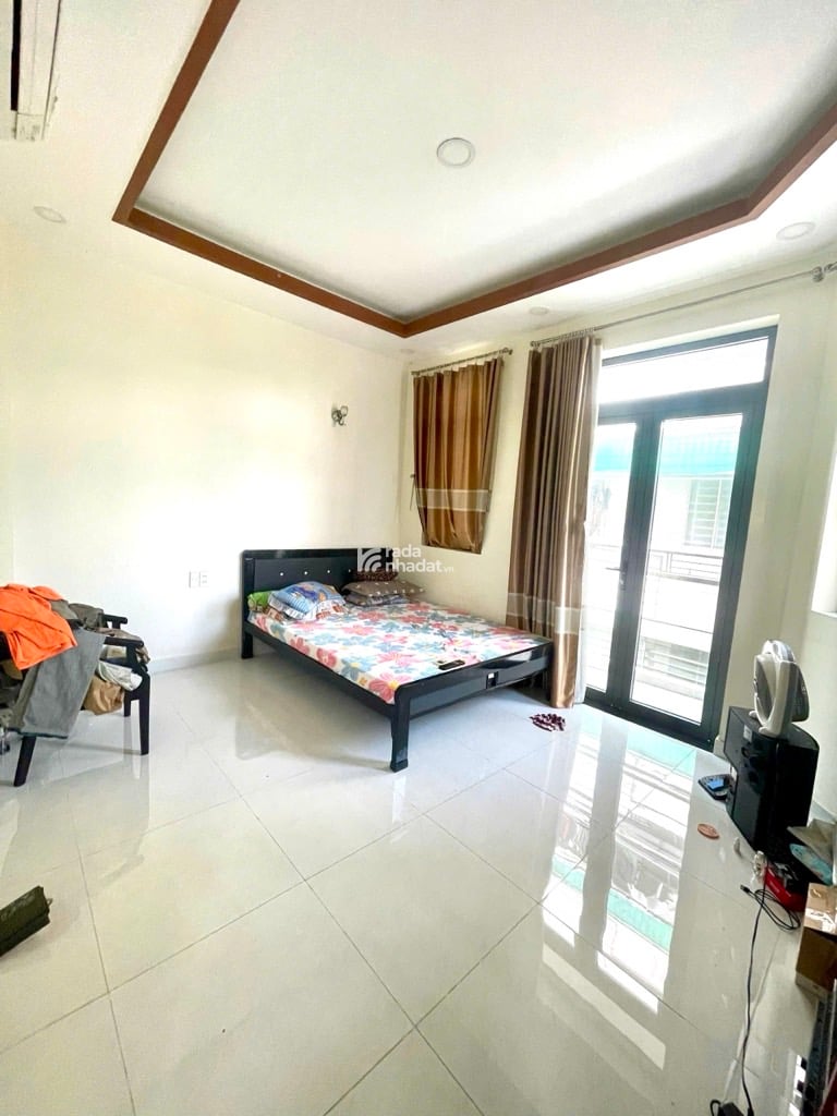 TÂN PHÚ - LÔ GÓC 2 MẶT TIỀN - 5 TẦNG - 52M2 - NGANG 4.6M - 4PN - GIÁP TÂN BÌNH - NHỈNH 6 TỶ 