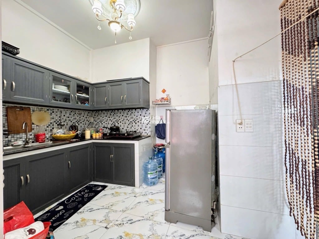 BÁN NHÀ TỈNH LỘ 10 BÌNH TÂN 30M2 2.X TỶ BTCT 3PN HẺM XE HƠI 1 TRỤC QUẬN 6 