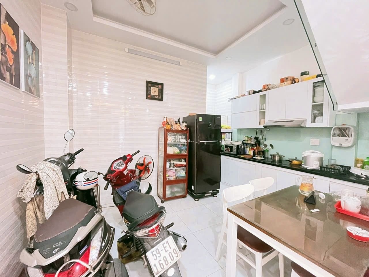 Nhà đẹp HXH Cách Mạng Tháng 8, 45m2, 4 tầng, TẶNG nội thất, chỉ 7.4 tỷ TL