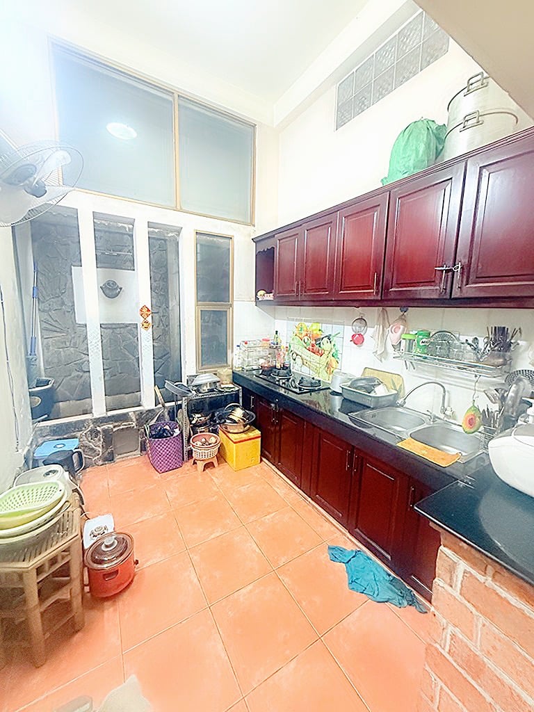 Bán nhà đường dương văn dương tân quý