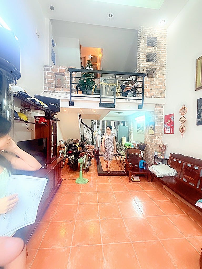 Bán nhà đường dương văn dương tân quý